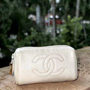 CHANEL WHITE SMALL POUCH